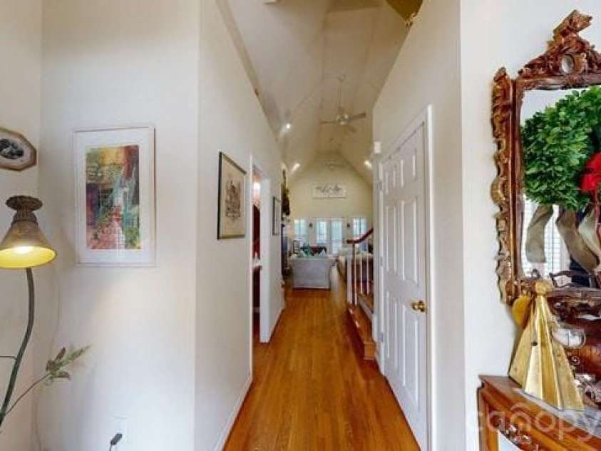 1093 Fairfield Drive, Gastonia, NC 28054.  MLS# CAR4396984, YatesRealty ID 36848. 