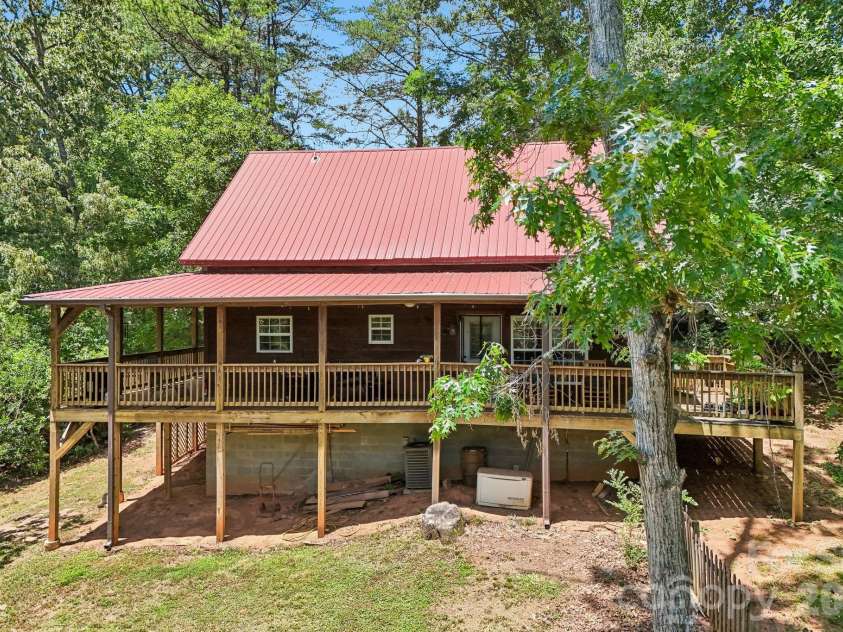 61 Misty Hill Lane, Franklin, NC 28734.  MLS# CAR4400232, YatesRealty ID 36849. 