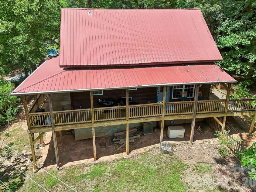 61 Misty Hill Lane, Franklin, NC 28734.  MLS# CAR4400232, YatesRealty ID 36849. 