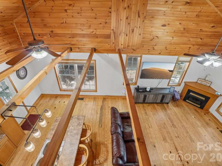 61 Misty Hill Lane, Franklin, NC 28734.  MLS# CAR4400232, YatesRealty ID 36849. 