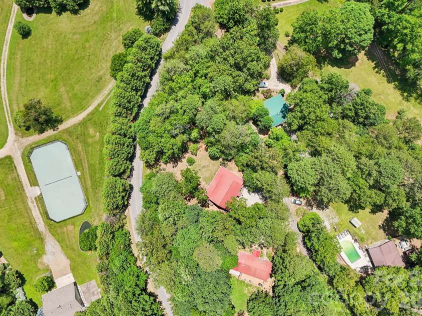 61 Misty Hill Lane, Franklin, NC 28734.  MLS# CAR4400232, YatesRealty ID 36849. 