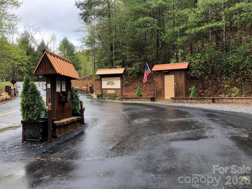 1158 Staghorn Road, Purlear, NC 28665.  MLS# CAR4343107, YatesRealty ID 3685. Buck Mtn is the only gated ATV community in Wilkes County