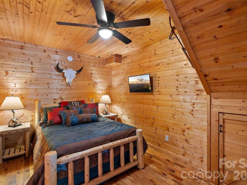 1158 Staghorn Road, Purlear, NC 28665.  MLS# CAR4343107, YatesRealty ID 3685. Main Level Primary Bedroom