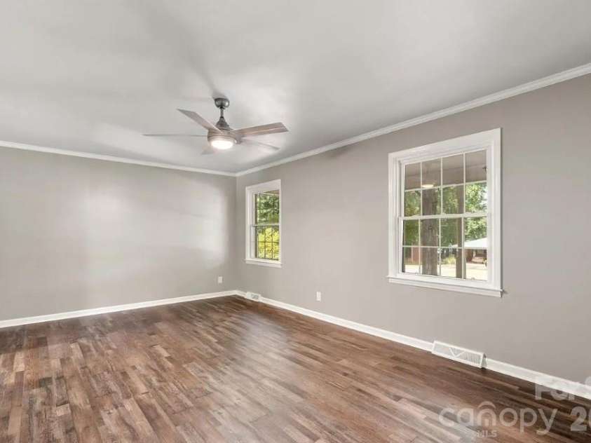 615 Fernwood Drive, Albemarle, NC 28001.  MLS# CAR4399417, YatesRealty ID 36850. 