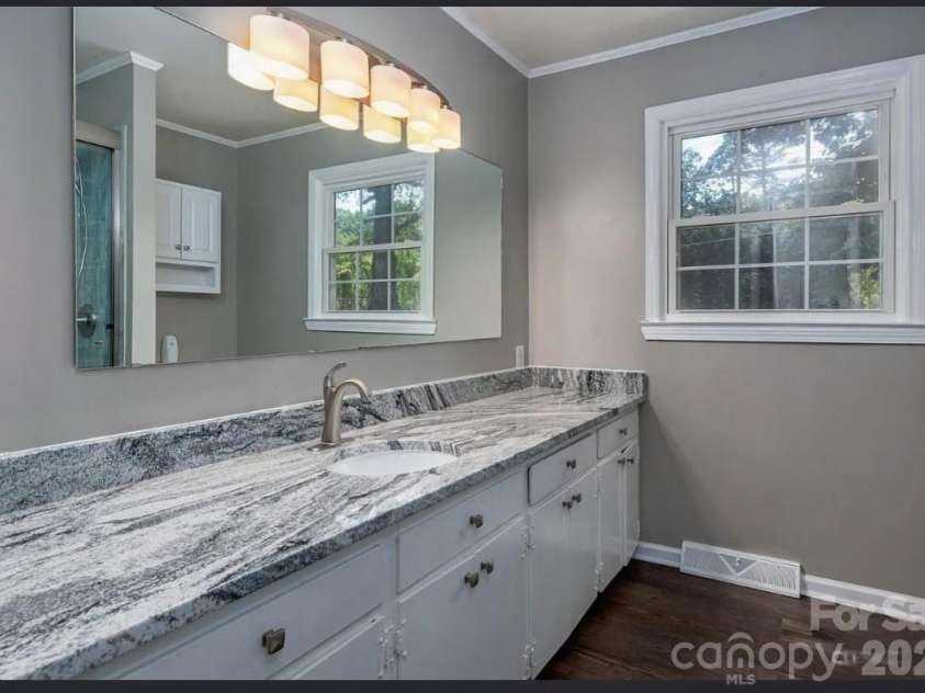 615 Fernwood Drive, Albemarle, NC 28001.  MLS# CAR4399417, YatesRealty ID 36850. 