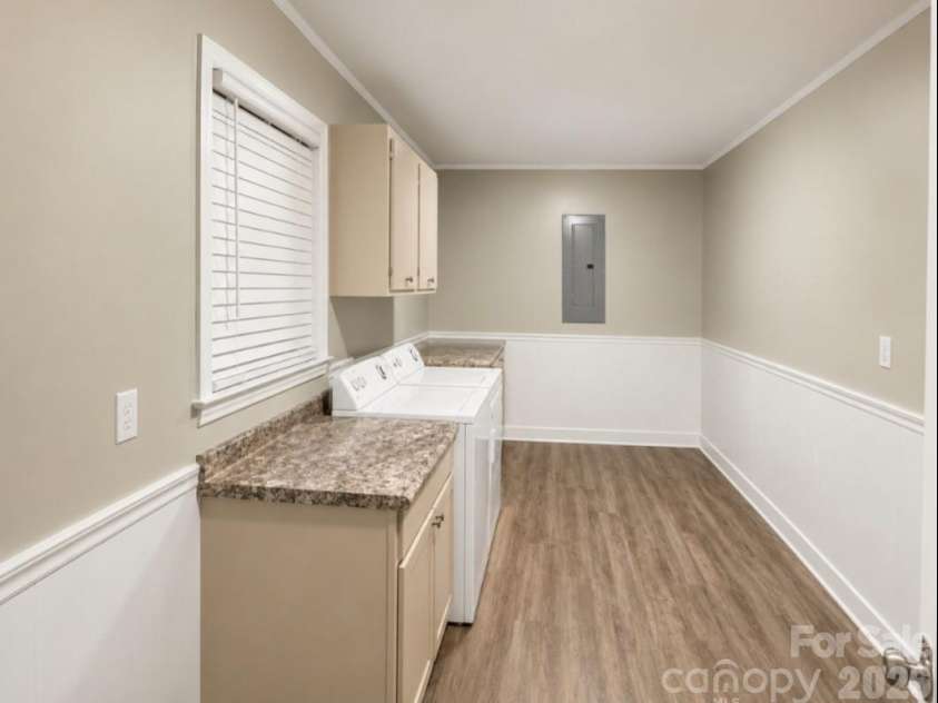 615 Fernwood Drive, Albemarle, NC 28001.  MLS# CAR4399417, YatesRealty ID 36850. 