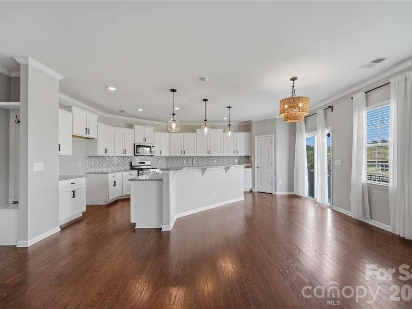 13731 Canterbury Castle Drive, Charlotte, NC 28273.  MLS# CAR4385968, YatesRealty ID 36851. 
