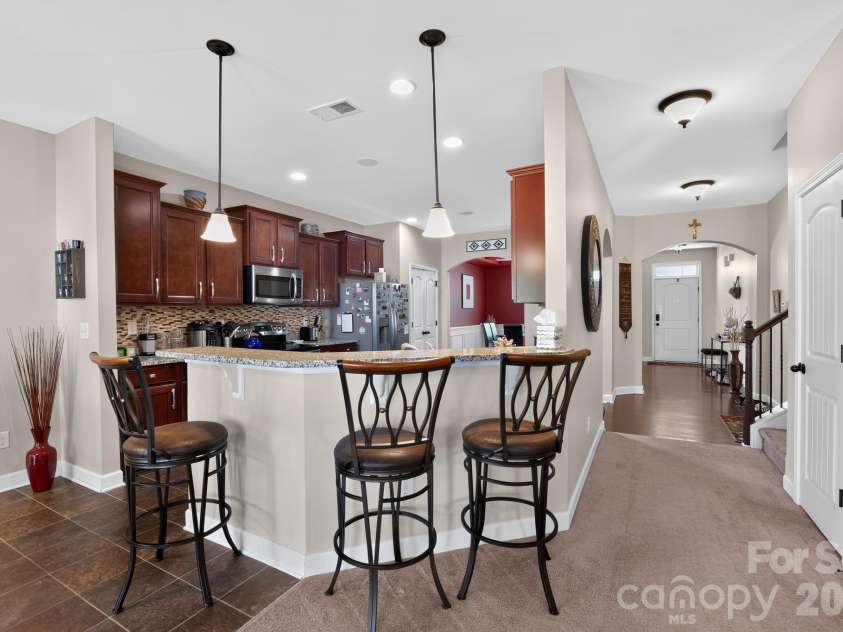 5909 Langwell Lane, Charlotte, NC 28278.  MLS# CAR4404006, YatesRealty ID 36852. 