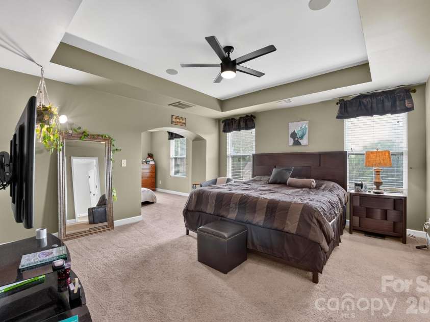 5909 Langwell Lane, Charlotte, NC 28278.  MLS# CAR4404006, YatesRealty ID 36852. 