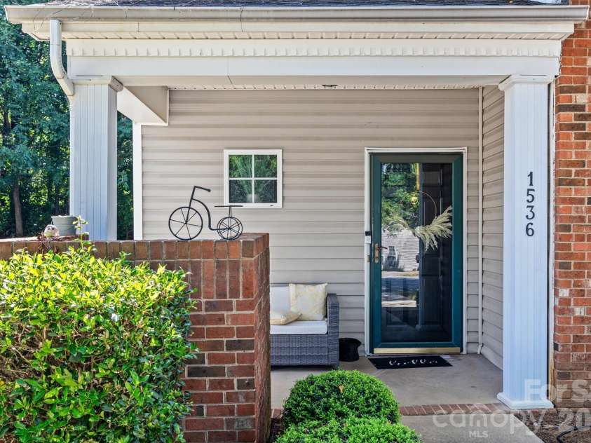 1536 Anthem Court, Charlotte, NC 28205.  MLS# CAR4403469, YatesRealty ID 36853. 