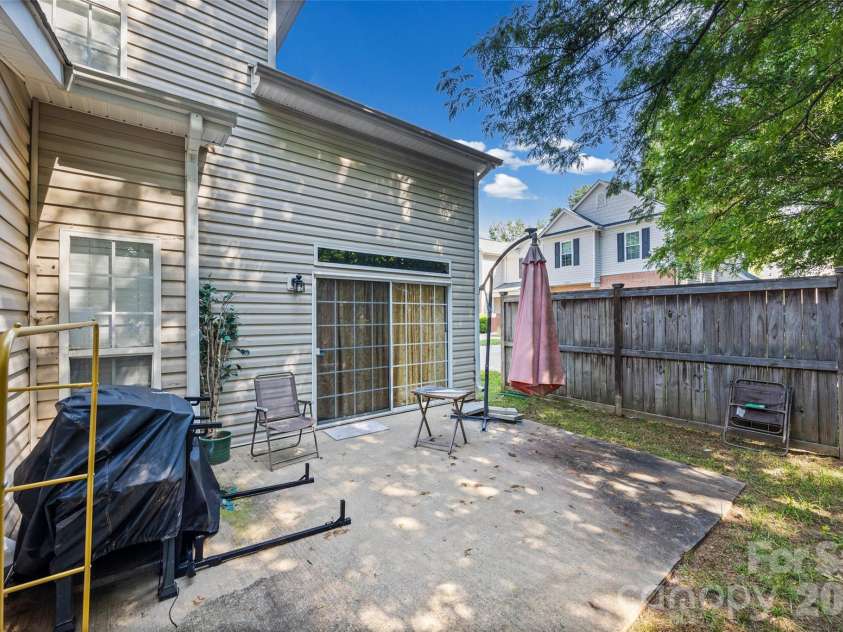1536 Anthem Court, Charlotte, NC 28205.  MLS# CAR4403469, YatesRealty ID 36853. 
