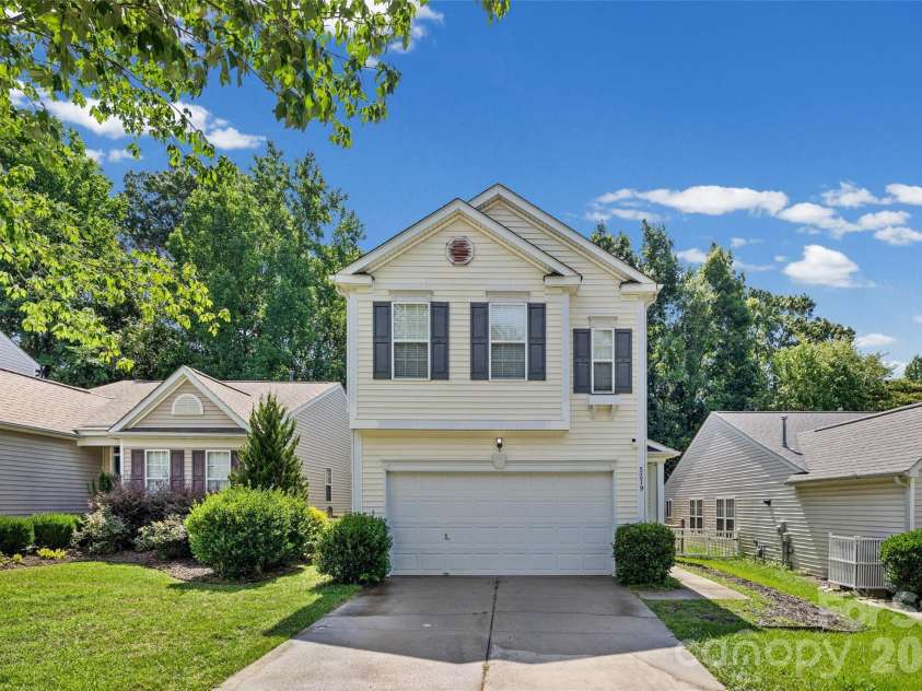 5219 Silabert Avenue, Charlotte, NC 28205.  MLS# CAR4403453, YatesRealty ID 36855. 