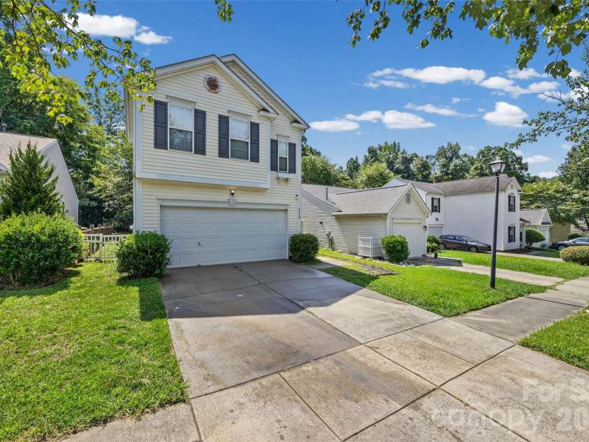 5219 Silabert Avenue, Charlotte, NC 28205.  MLS# CAR4403453, YatesRealty ID 36855. 