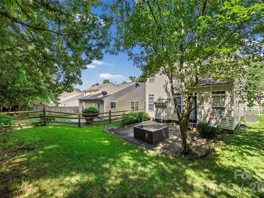 5219 Silabert Avenue, Charlotte, NC 28205.  MLS# CAR4403453, YatesRealty ID 36855. 