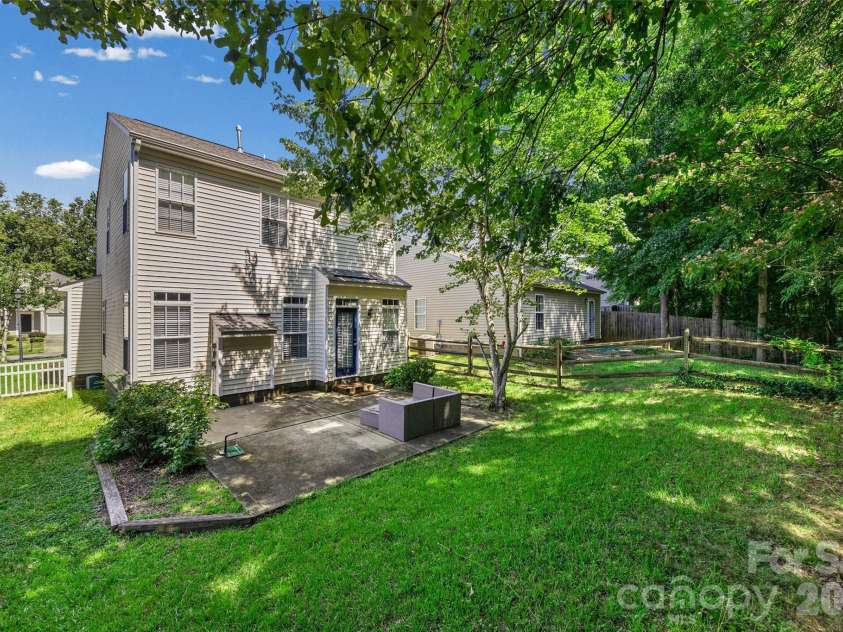 5219 Silabert Avenue, Charlotte, NC 28205.  MLS# CAR4403453, YatesRealty ID 36855. 