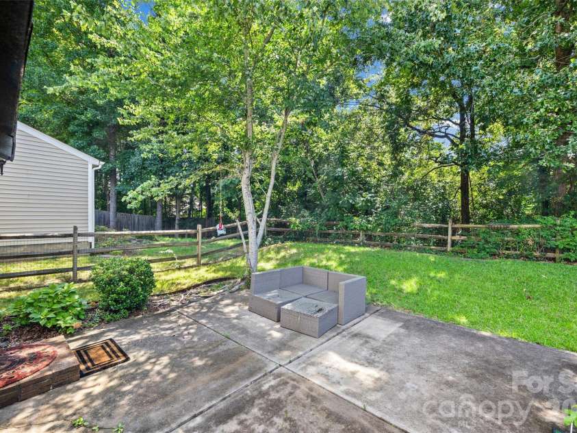 5219 Silabert Avenue, Charlotte, NC 28205.  MLS# CAR4403453, YatesRealty ID 36855. 