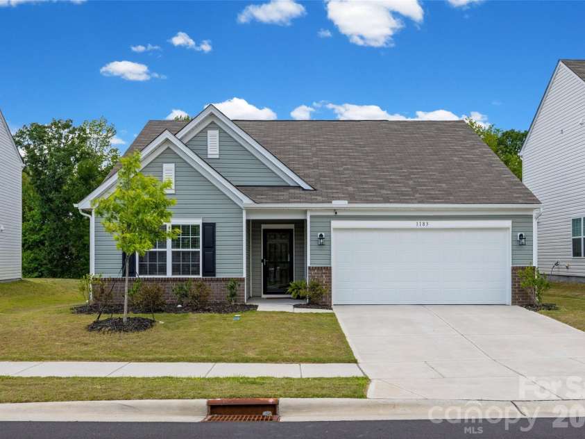 1183 Blackburn Circle, Edgemoor, SC 29712.  MLS# CAR4403052, YatesRealty ID 36856. Welcome to 1183 Blackburn Circle!