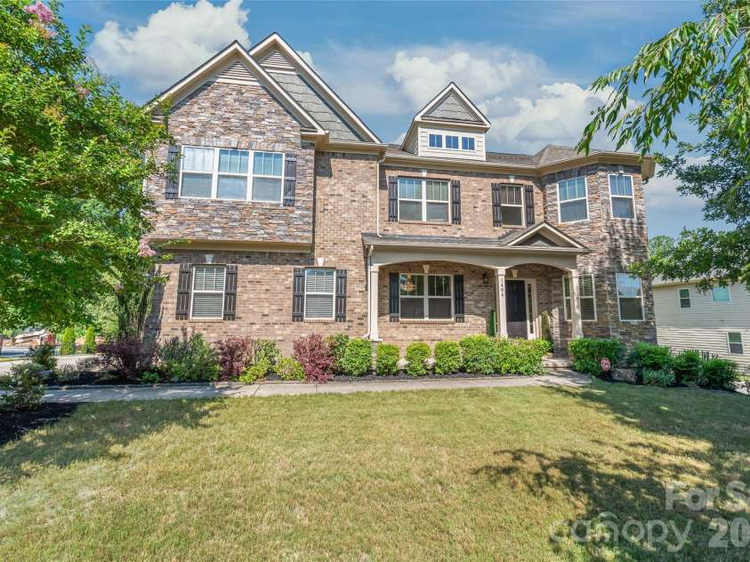1406 Laurel Hill Drive, Waxhaw, NC 28173.  MLS# CAR4402875, YatesRealty ID 36857. 