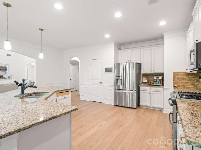 1406 Laurel Hill Drive, Waxhaw, NC 28173.  MLS# CAR4402875, YatesRealty ID 36857. 