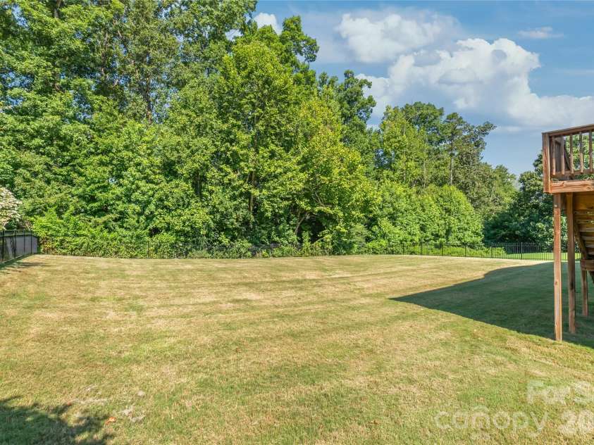 1406 Laurel Hill Drive, Waxhaw, NC 28173.  MLS# CAR4402875, YatesRealty ID 36857. 