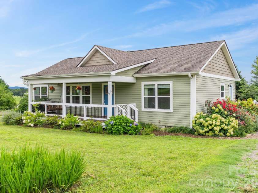 111 Bluebird Meadows Court, Alexander, NC 28701.  MLS# CAR4402349, YatesRealty ID 36858. 