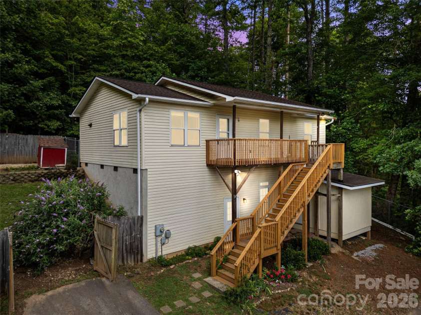 96 Habitat Way, Brevard, NC 28712.  MLS# CAR4342225, YatesRealty ID 3686. 