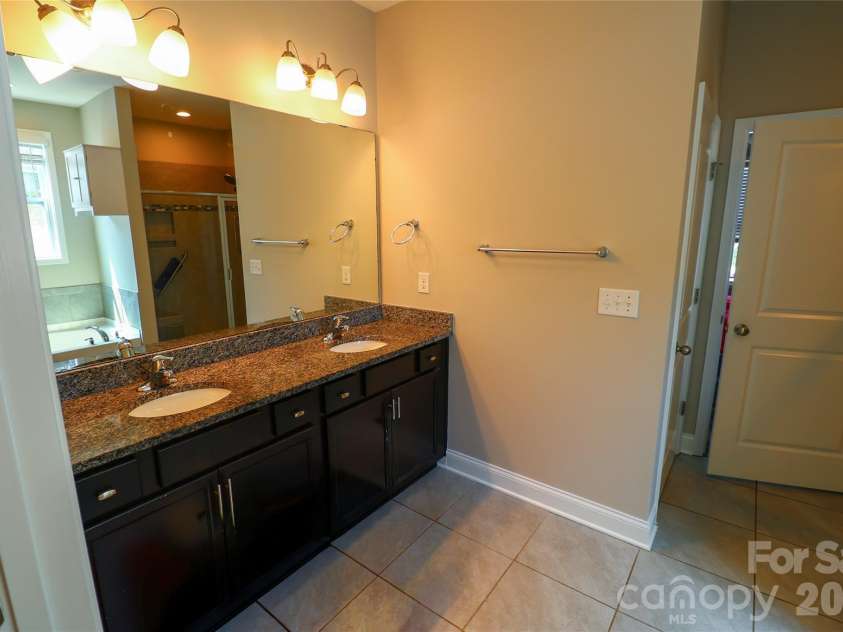 109 Americana Drive, Mooresville, NC 28115.  MLS# CAR4399467, YatesRealty ID 36861. 