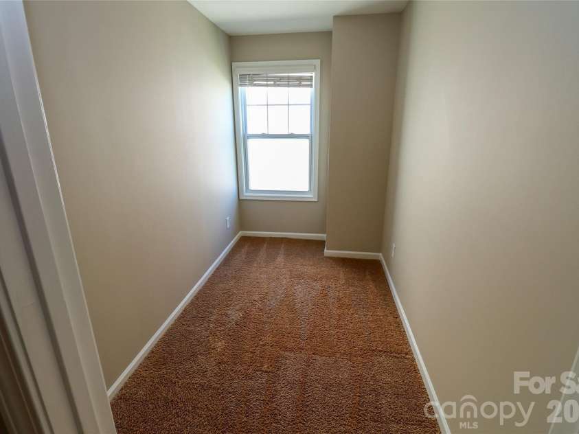 109 Americana Drive, Mooresville, NC 28115.  MLS# CAR4399467, YatesRealty ID 36861. 