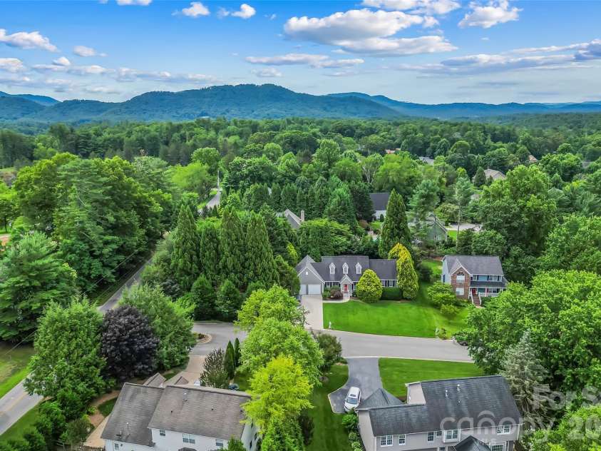 6 Southbrook Drive, Fletcher, NC 28732.  MLS# CAR4396867, YatesRealty ID 36863. 