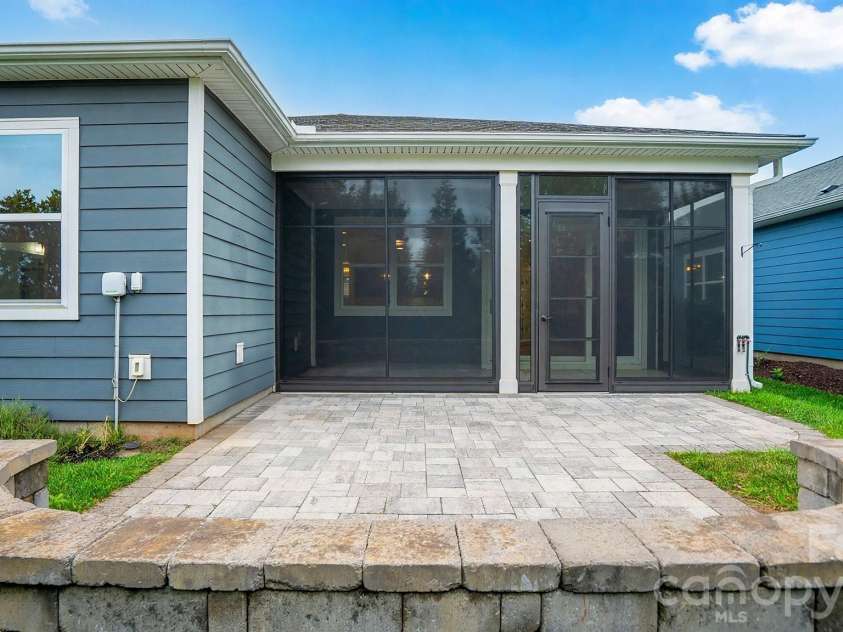 5201 Looking Glass Trail, Denver, NC 28037.  MLS# CAR4379501, YatesRealty ID 36864. 