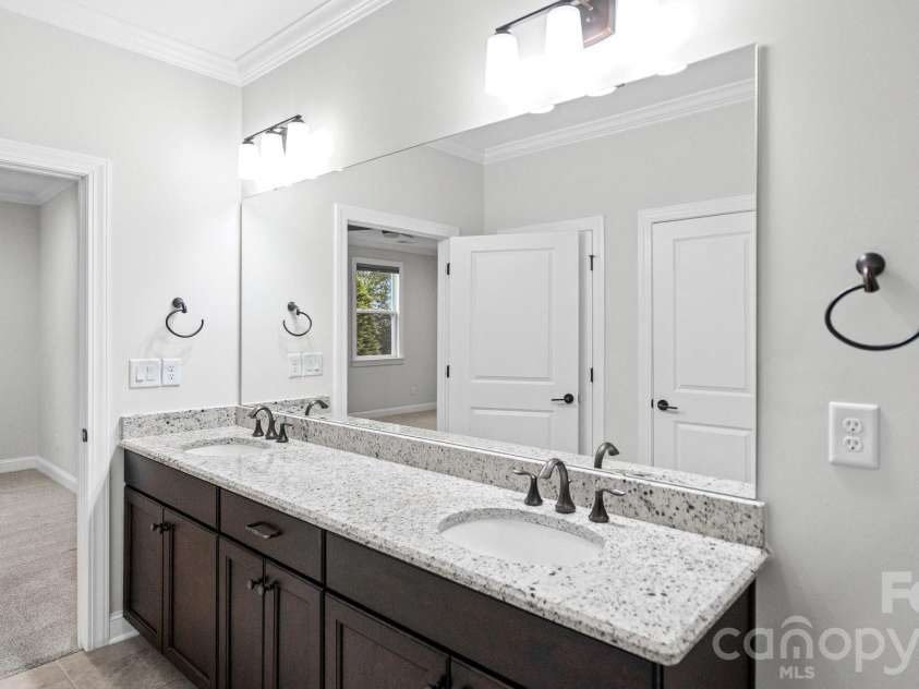 5201 Looking Glass Trail, Denver, NC 28037.  MLS# CAR4379501, YatesRealty ID 36864. 