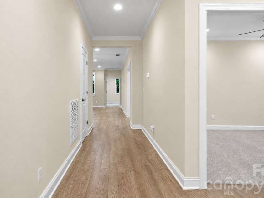 5201 Looking Glass Trail, Denver, NC 28037.  MLS# CAR4379501, YatesRealty ID 36864. 