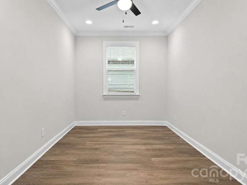 5201 Looking Glass Trail, Denver, NC 28037.  MLS# CAR4379501, YatesRealty ID 36864. 