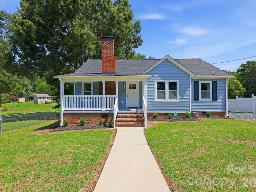 1508 Old Charlotte Road, Albemarle, NC 28001.  MLS# CAR4391406, YatesRealty ID 36865. 