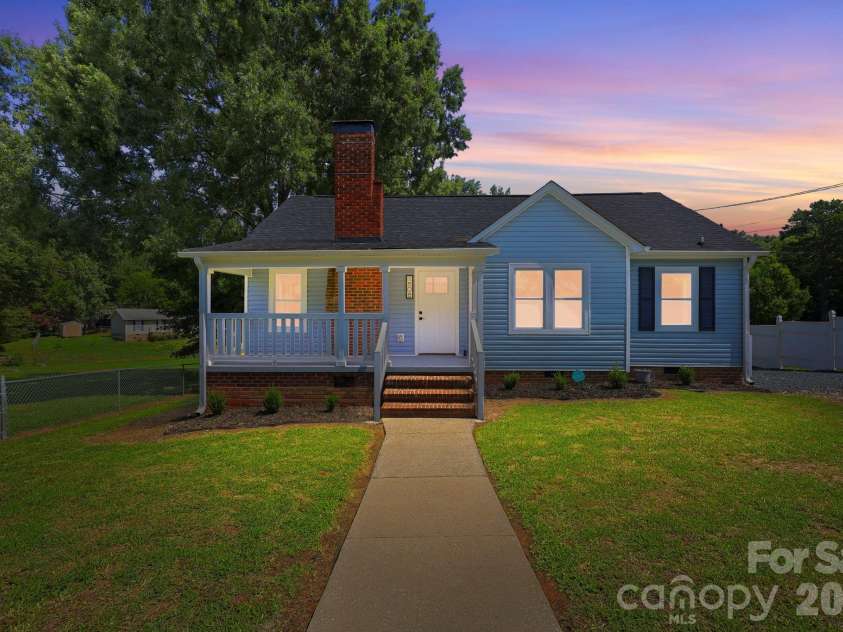 1508 Old Charlotte Road, Albemarle, NC 28001.  MLS# CAR4391406, YatesRealty ID 36865. 