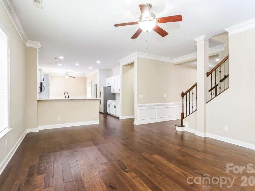 10107 Daufuskie Drive, Charlotte, NC 28278.  MLS# CAR4396729, YatesRealty ID 36867. 