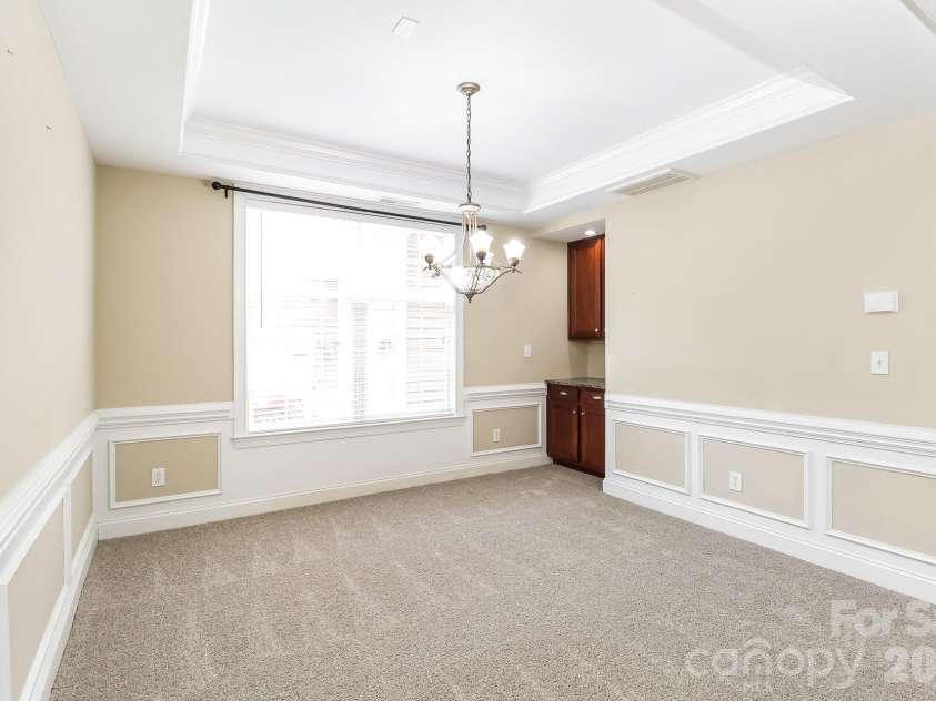 10107 Daufuskie Drive, Charlotte, NC 28278.  MLS# CAR4396729, YatesRealty ID 36867. 