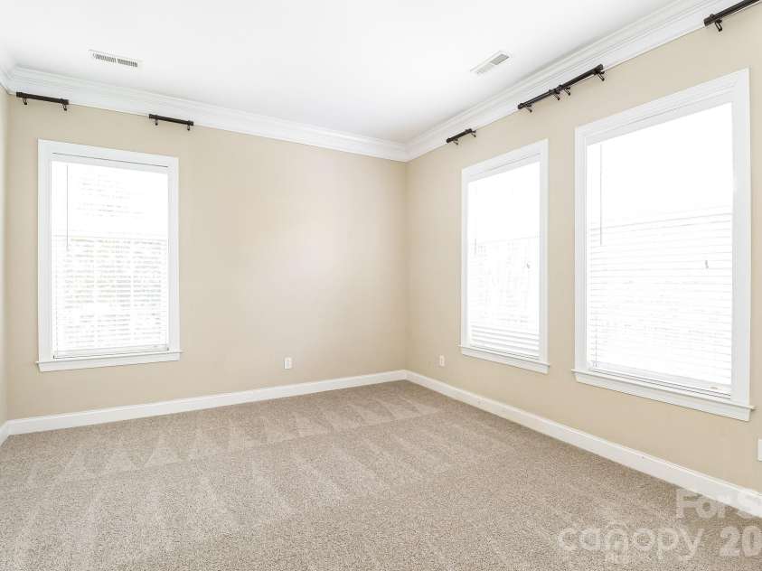 10107 Daufuskie Drive, Charlotte, NC 28278.  MLS# CAR4396729, YatesRealty ID 36867. 