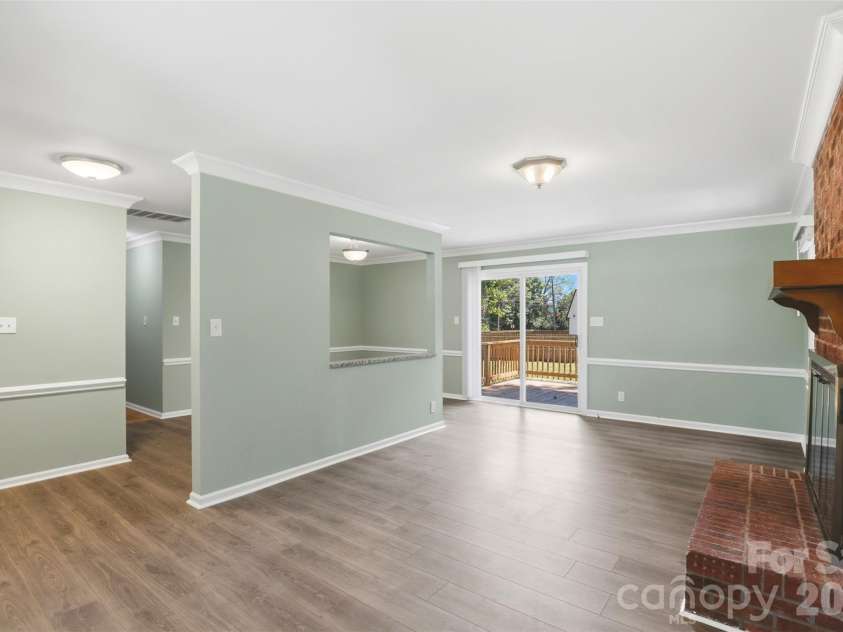 1440 Jodhpur Court, Charlotte, NC 28212.  MLS# CAR4400411, YatesRealty ID 36868. 