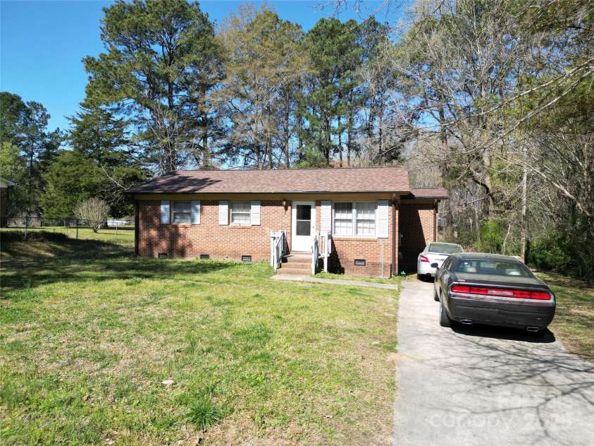 117 Morning Drive, Wadesboro, NC 28170.  MLS# CAR4238582, YatesRealty ID 3687. 