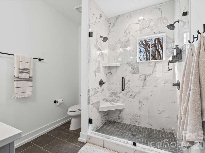 1201 Delane Avenue, Charlotte, NC 28211.  MLS# CAR4354806, YatesRealty ID 3687. 