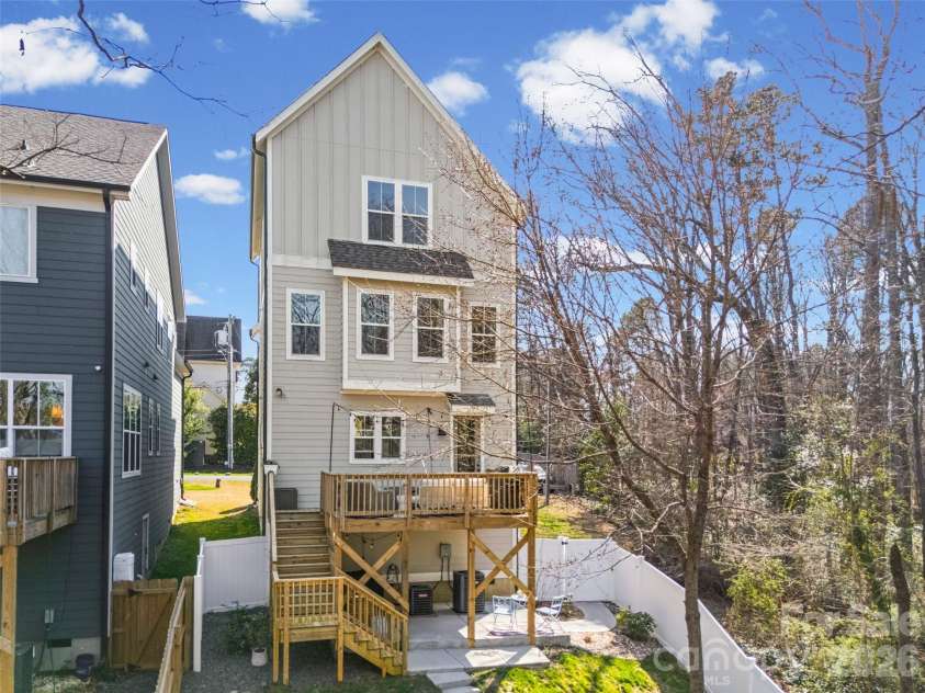 1201 Delane Avenue, Charlotte, NC 28211.  MLS# CAR4354806, YatesRealty ID 3687. 