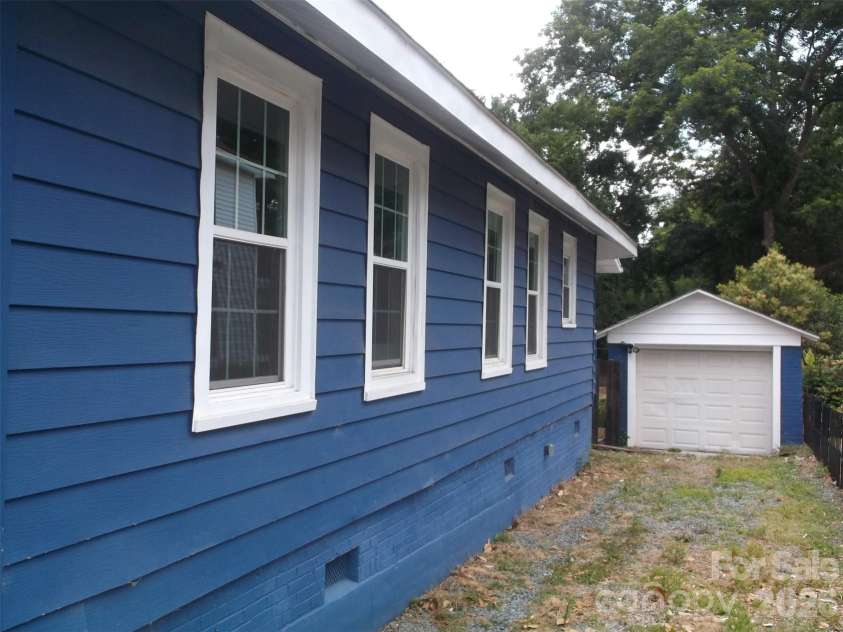315 Elm Street, Marshville, NC 28103.  MLS# CAR4404105, YatesRealty ID 36871. 