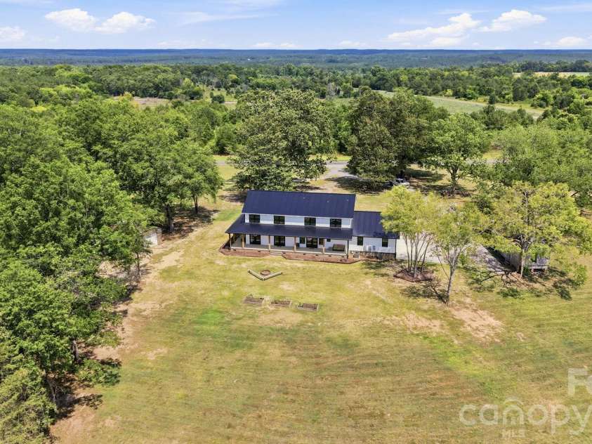 1726 Old Cheraw Highway, Rockingham, NC 28379.  MLS# CAR4403632, YatesRealty ID 36875. 