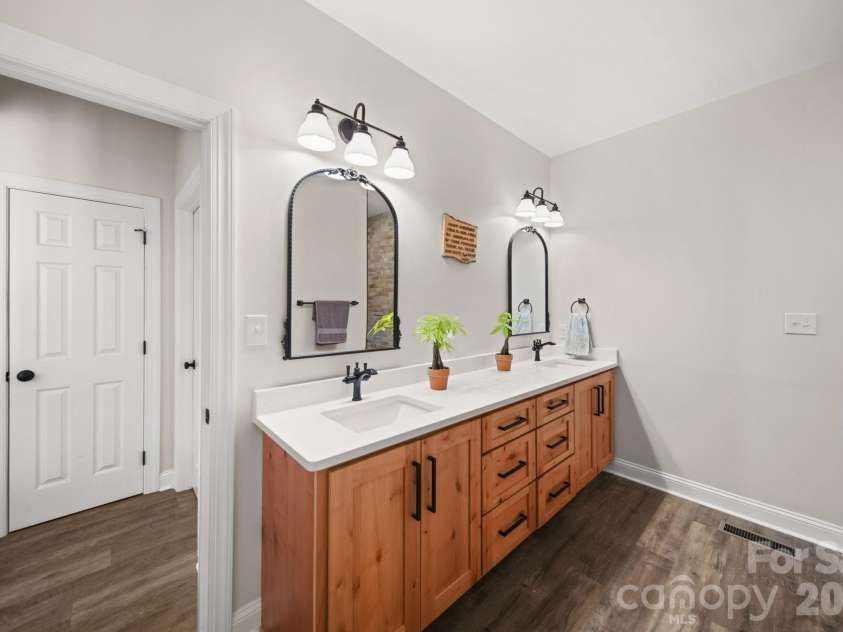 1726 Old Cheraw Highway, Rockingham, NC 28379.  MLS# CAR4403632, YatesRealty ID 36875. 