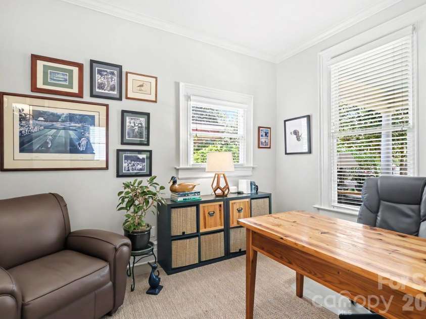 314 Kingston Avenue, Charlotte, NC 28203.  MLS# CAR4403731, YatesRealty ID 36877. Study