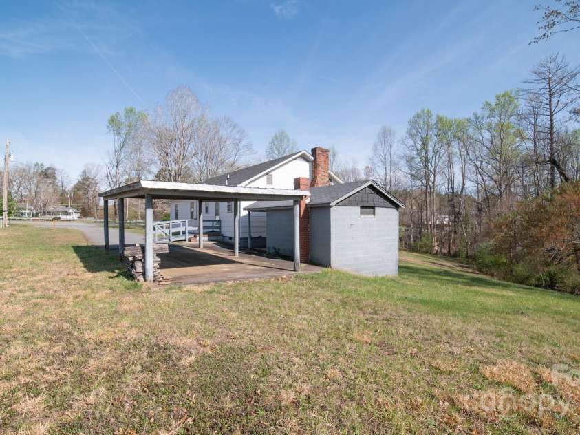 4001 US 64 Highway, Morganton, NC 28655.  MLS# CAR4241669, YatesRealty ID 3688. Large 1.3 acre lot