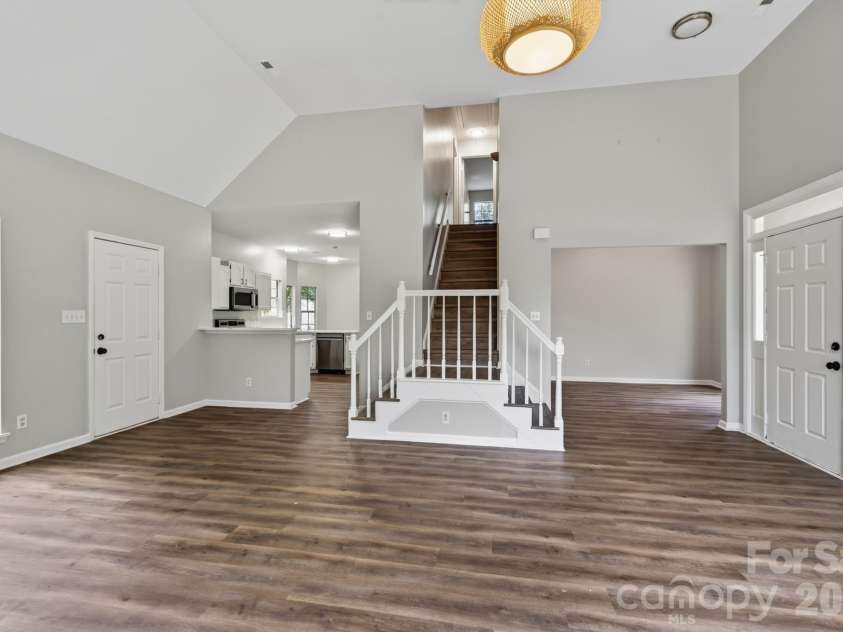 8511 Albury Walk Lane, Charlotte, NC 28277.  MLS# CAR4403650, YatesRealty ID 36880. 
