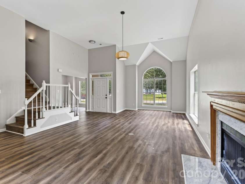 8511 Albury Walk Lane, Charlotte, NC 28277.  MLS# CAR4403650, YatesRealty ID 36880. 