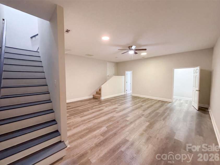 930 Marshall Drive, Concord, NC 28027.  MLS# CAR4404143, YatesRealty ID 36881. 